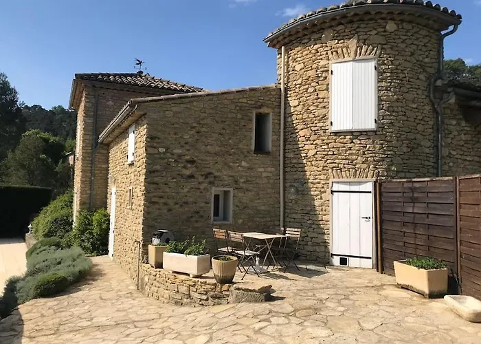 Hôtels d'Excellence à Entrechaux, Coeur de Provence