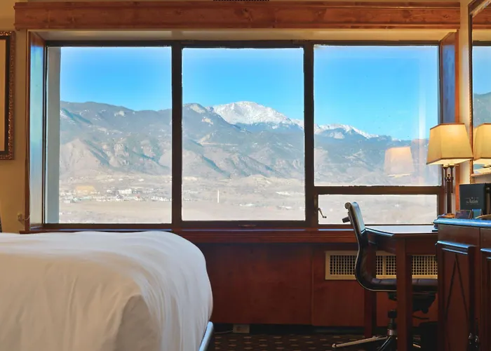 Top Haunted Hotels in Colorado Springs