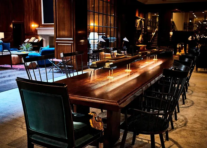 Best Hotels in Dallas With Private Balcony Views