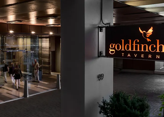 Best Downtown Seattle Hotels with Airport Shuttle